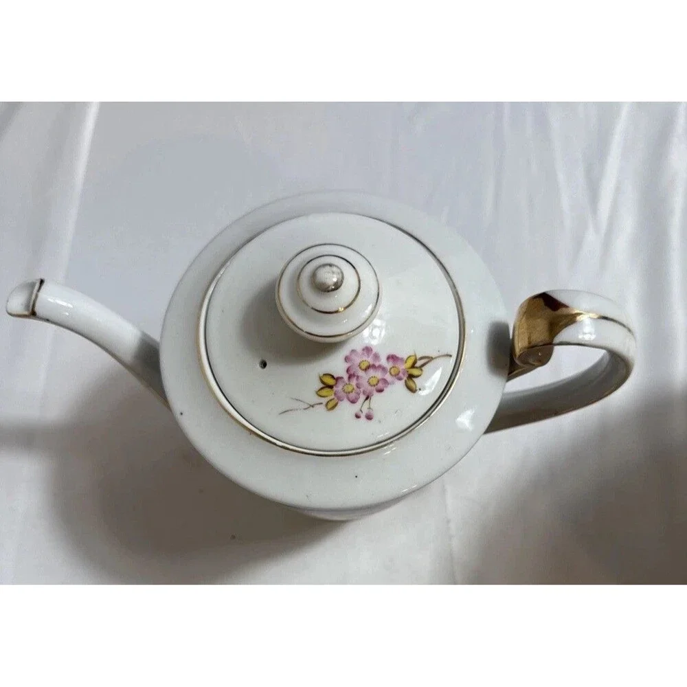 Vintage Japanese Kutani Teapot Mount Fuji 19th Century Samurai Hand painted